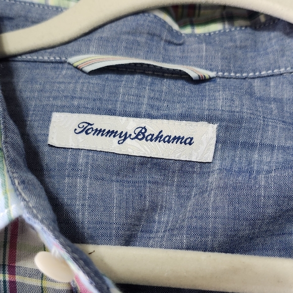 Tommy‎ Bahama Men's Short Sleeve Plaid Summer Shirt Size M - Picture 6 of 6